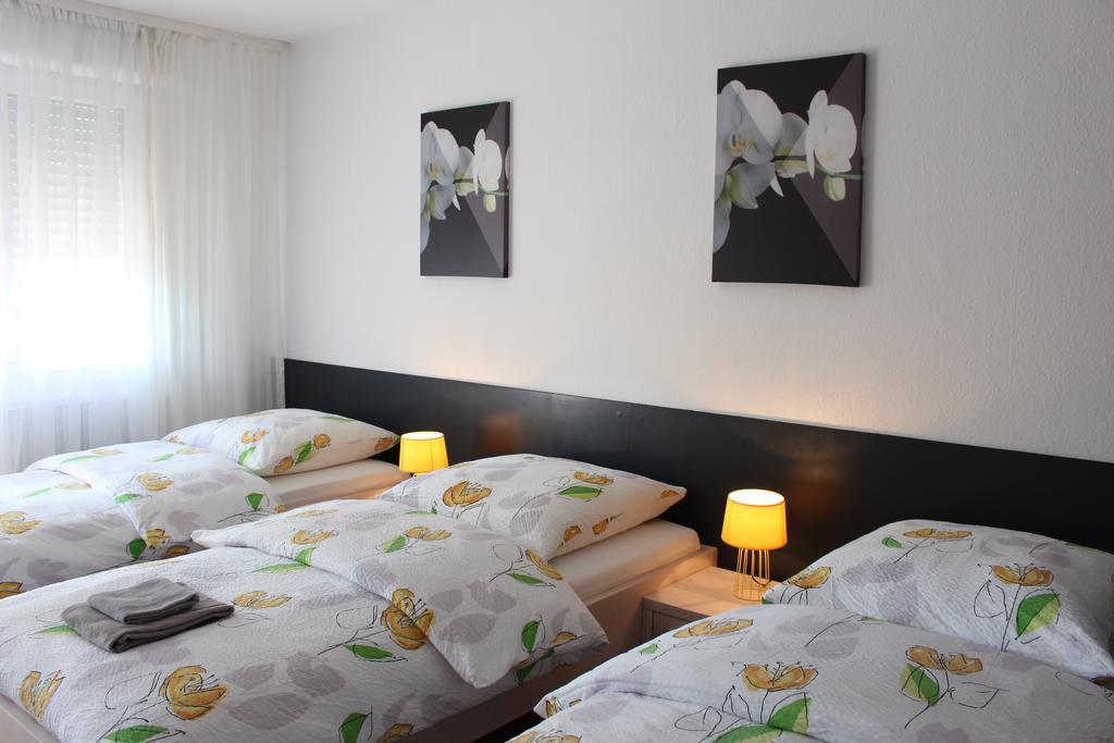 Studios near Basel Airport Saint-Louis  Esterno foto